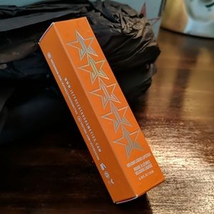 Jeffree Star velour liquid lipstick Coral fixation